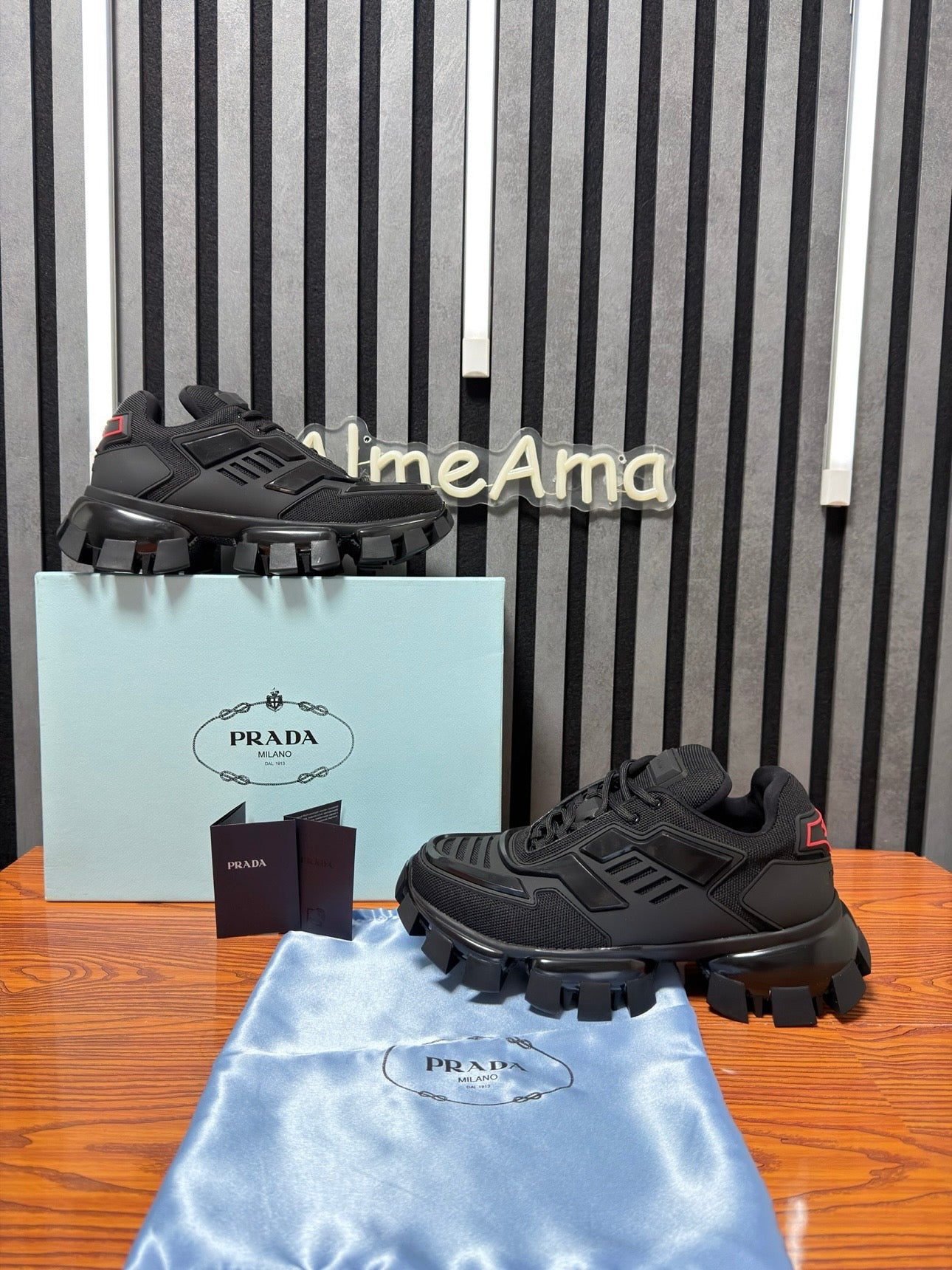 Prada - Thunder